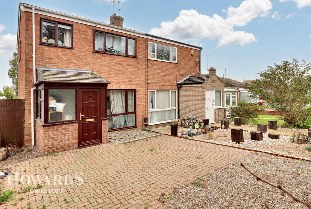 Main image of property: Lloyds Avenue, Kessingland