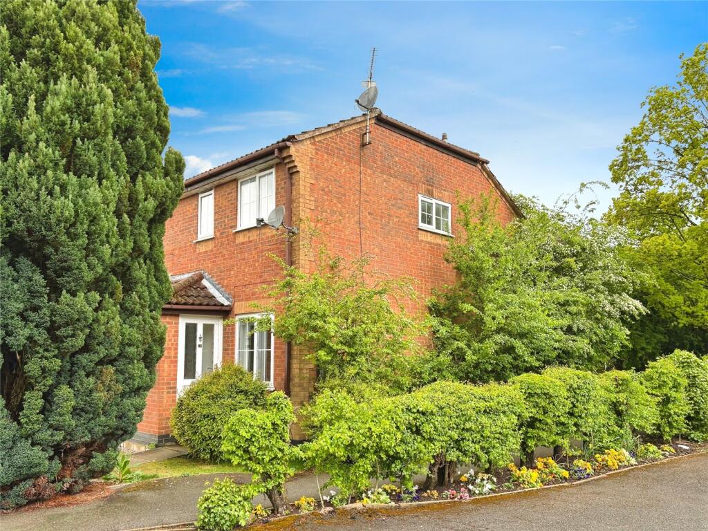 Main image of property: Ravencroft, Bicester, Oxfordshire