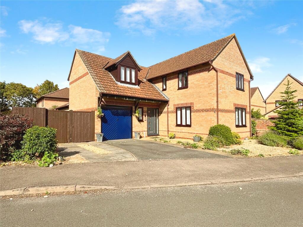 Main image of property: Heather Road, Bicester, Oxfordshire