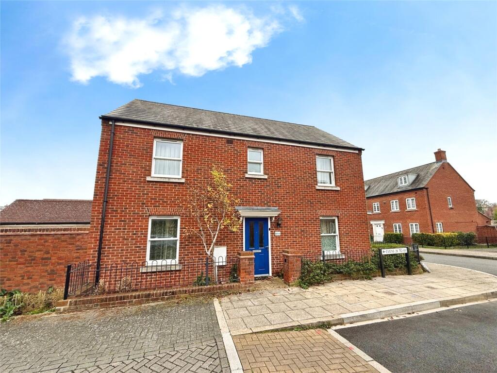 Main image of property: Kempton Close, Bicester, Oxfordshire