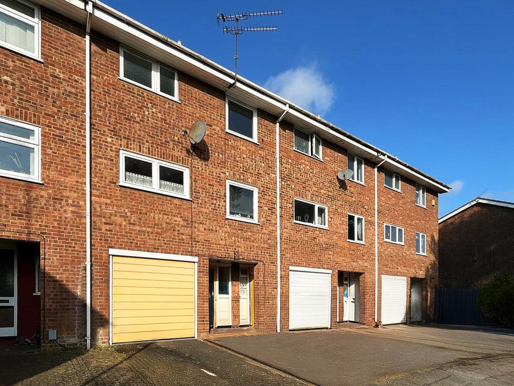 Main image of property: St. Andrews Close, Leighton Buzzard, LU7