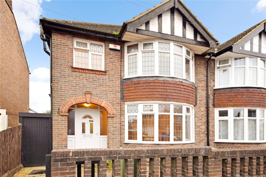 Main image of property: Borough Road, Dunstable, Bedfordshire, LU5