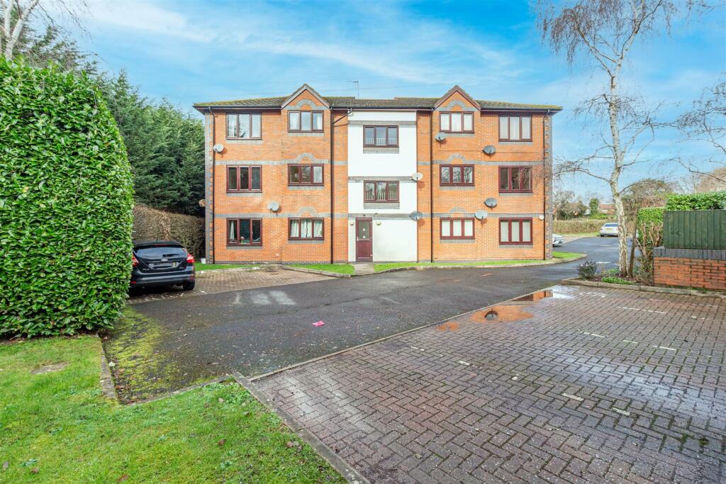 1 bedroom apartment for sale in Badger Gardens, Worcester, WR5