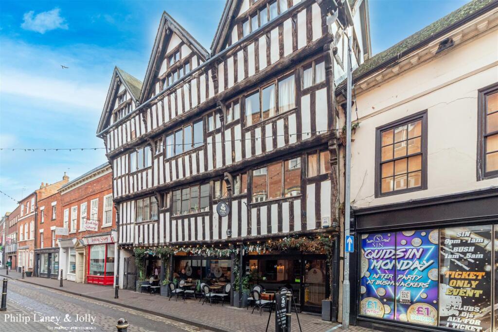 Main image of property: 8 New Street, Worcester