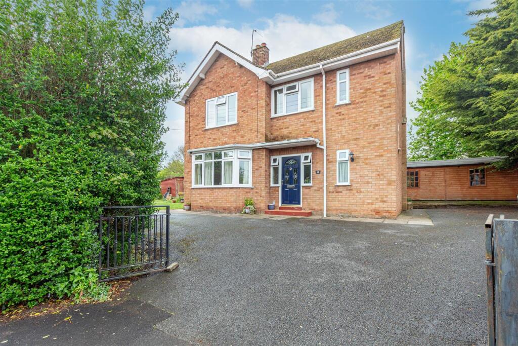 Main image of property: 18 Wadborough Road, Littleworth, Worcester
