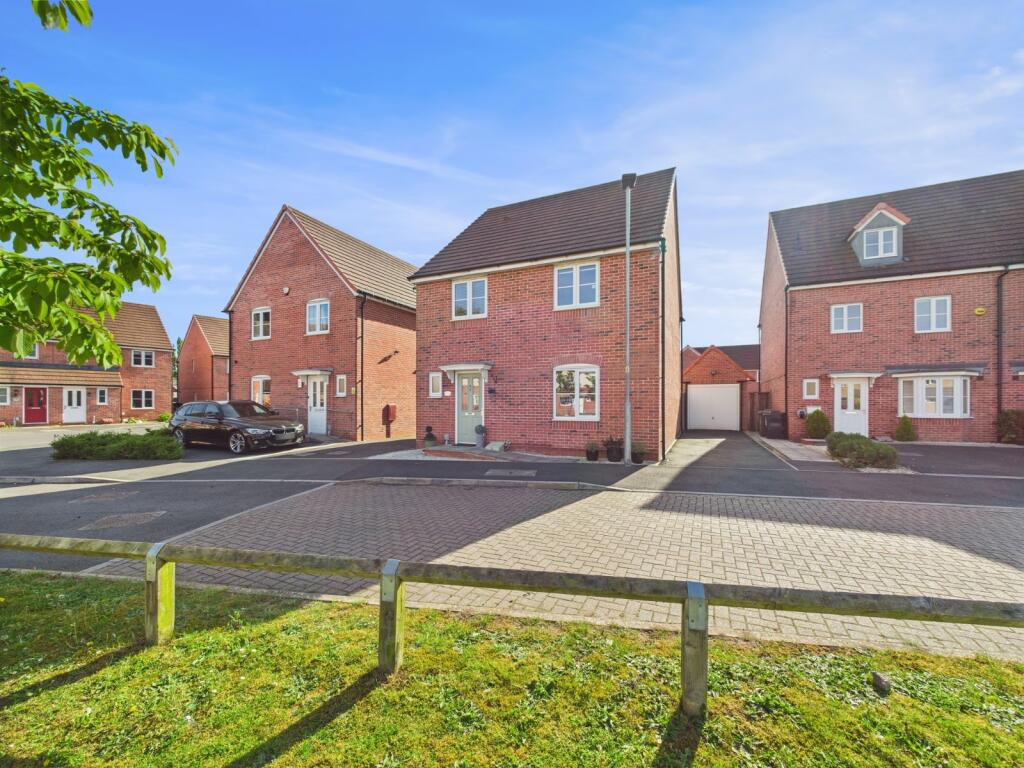 Main image of property: Sentinel Close, Worcester, Worcestershire, WR2