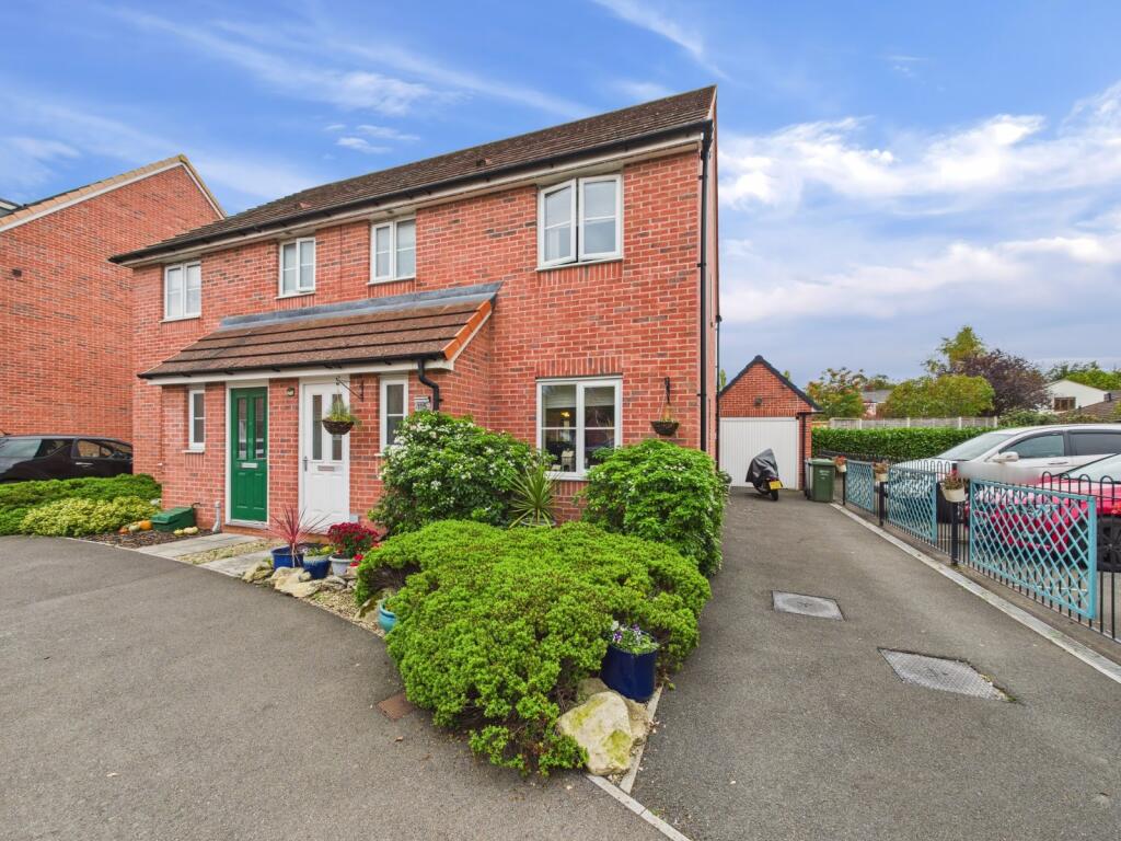 Main image of property: Sentinel Close, Worcester, Worcestershire, WR2