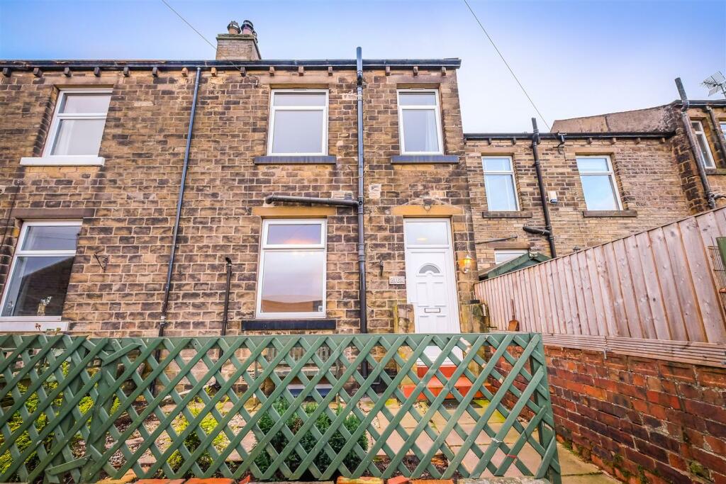 2 bedroom terraced house for sale in Halifax Road, Huddersfield, HD3