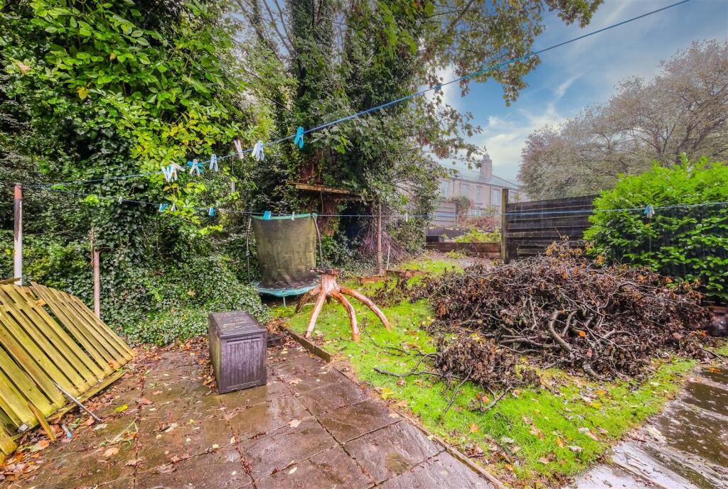 Additional property image - Sal Royd Road, Low Moor, Bradford