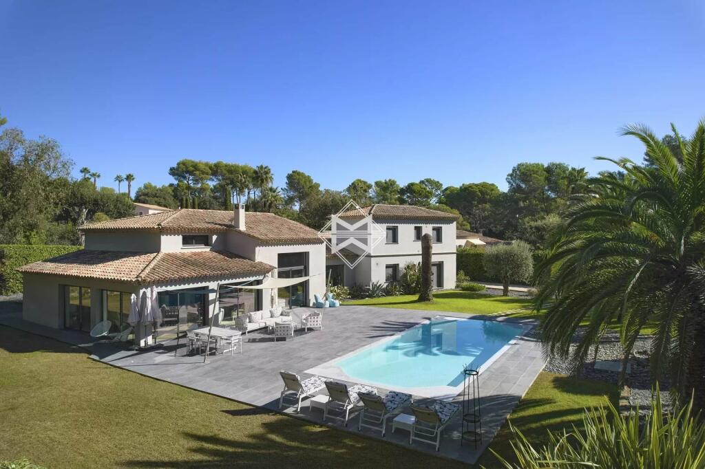 Main image of property: Provence-Alps-Cote d`Azur, Alpes-Maritimes, Mougins
