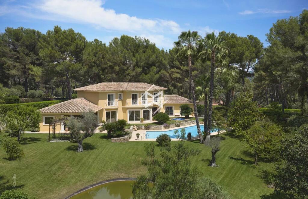 Main image of property: Provence-Alps-Cote d`Azur, Alpes-Maritimes, Mougins