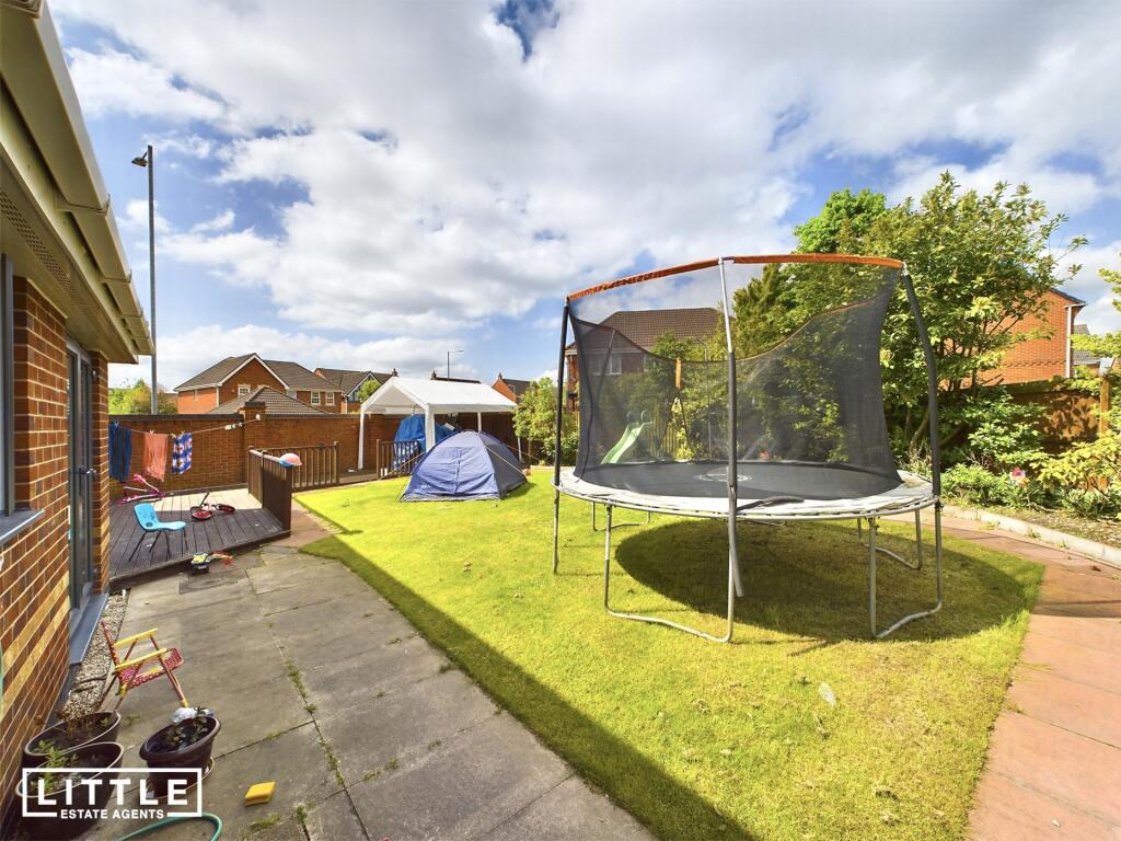 5 bedroom detached house for sale in Heigham Gardens, St. Helens, WA9