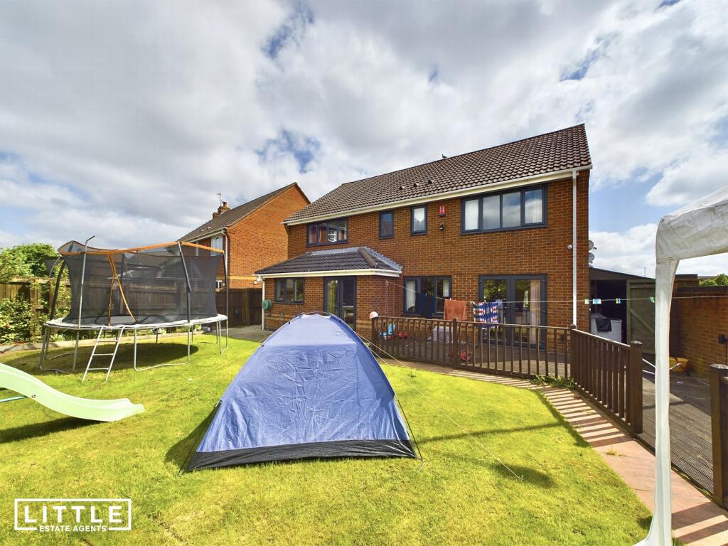 5 bedroom detached house for sale in Heigham Gardens, St. Helens, WA9