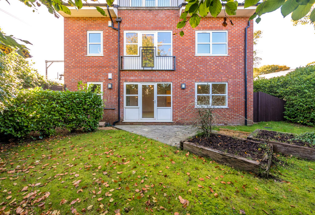 2 bedroom apartment for sale in Apartment 2, 1 Linebank Green