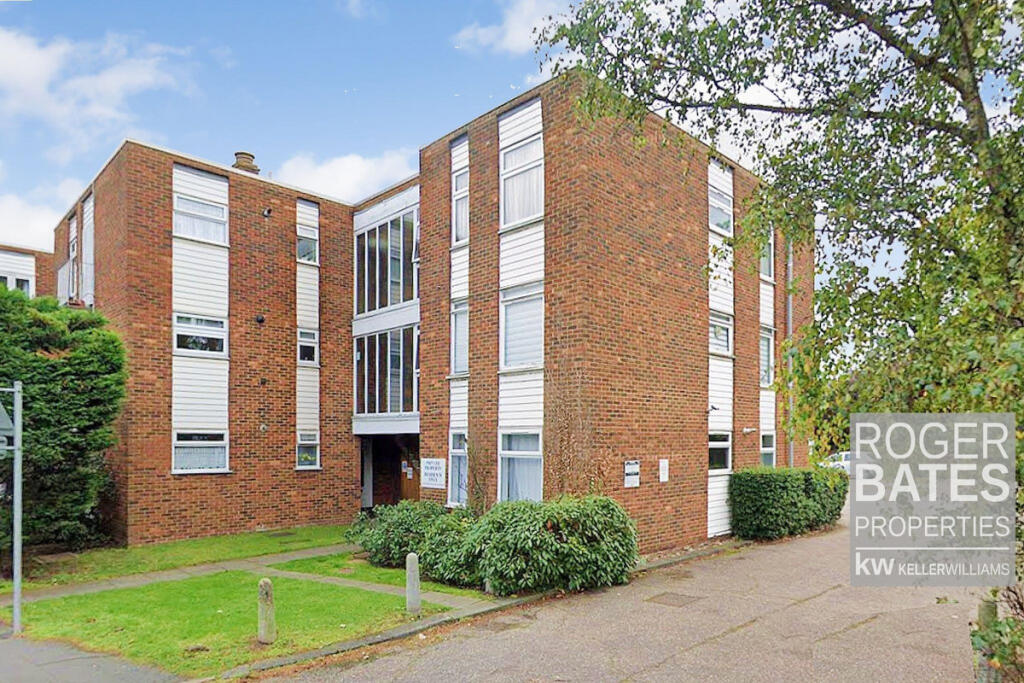 Main image of property: Squirrels Heath Lane, Hornchurch, RM11