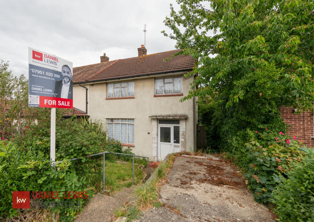 Main image of property: Barrington Road, Loughton, IG10