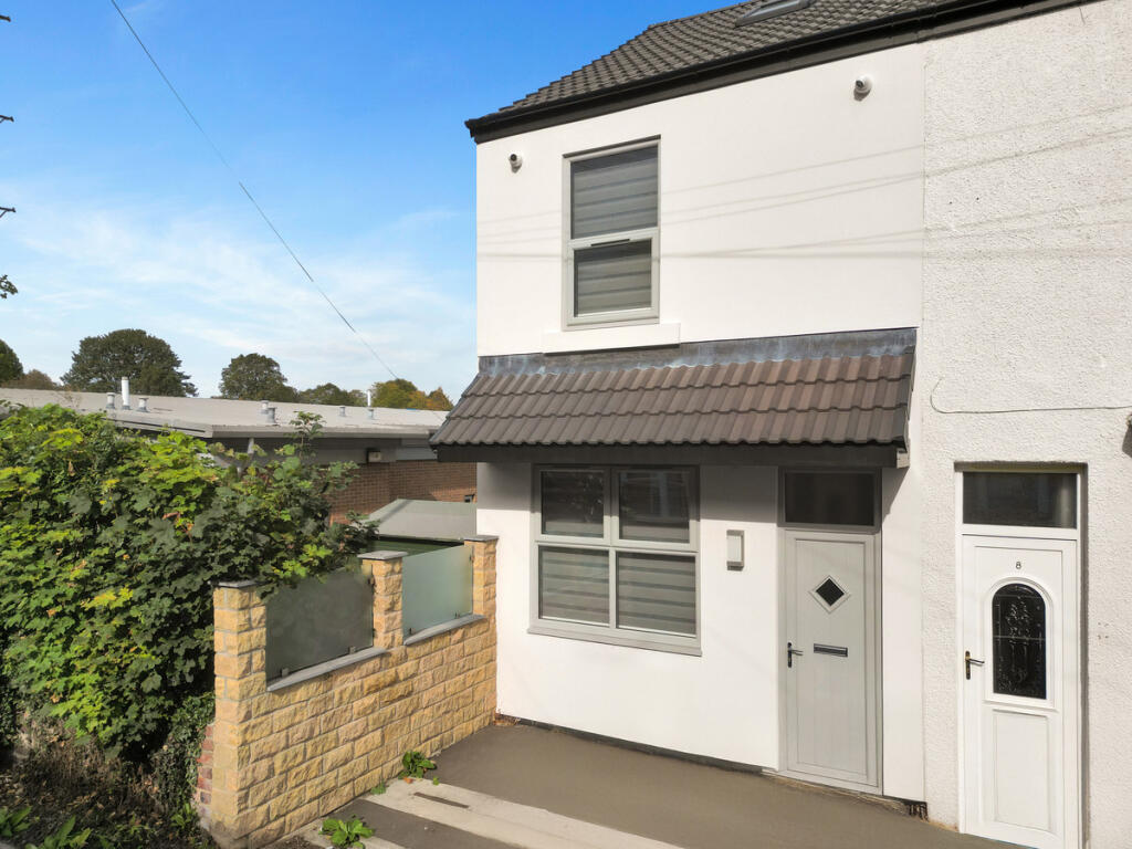 4 bedroom terraced house
