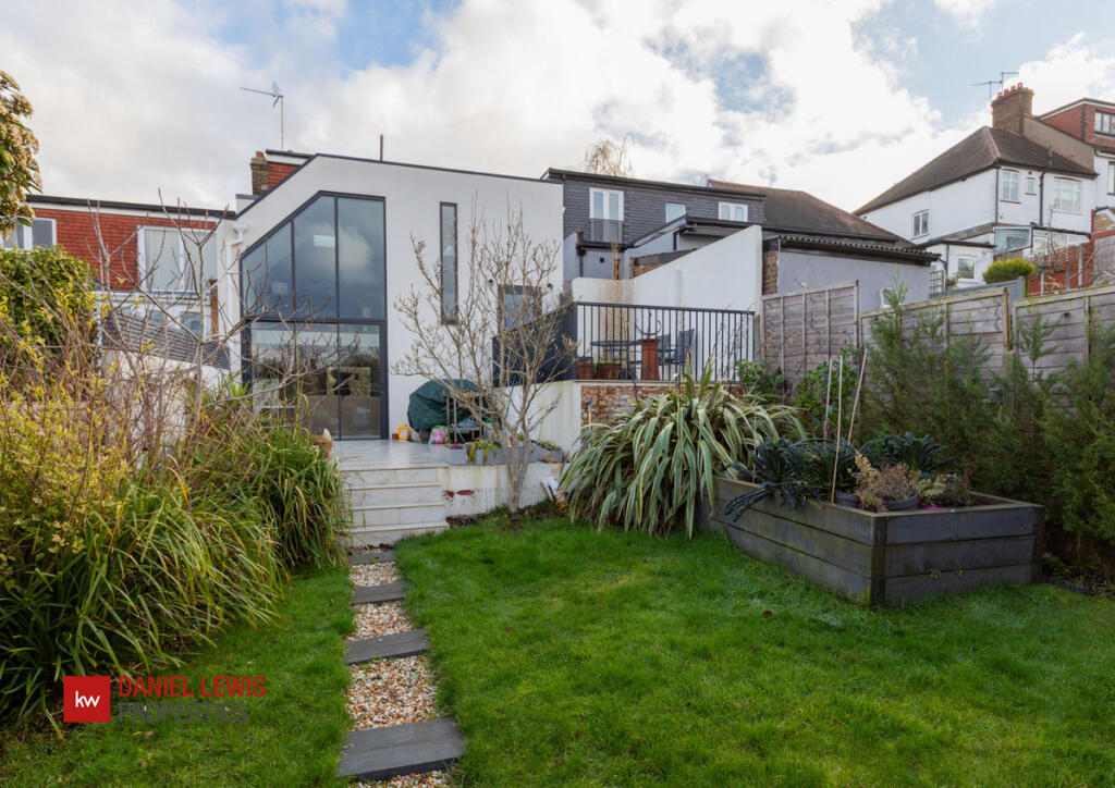 Main image of property: Sunset Avenue, Chingford, E4