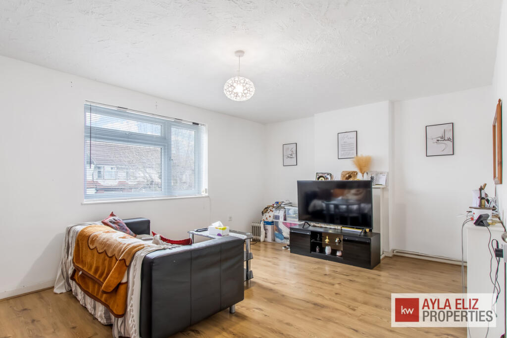 Main image of property: Tottenhall Road, London, N13
