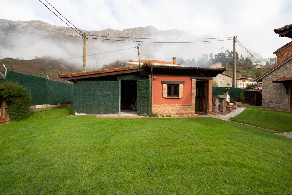 9 bedroom house for sale in Asturias, Spain