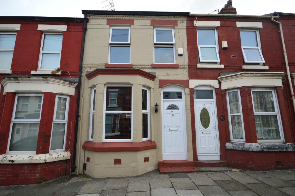 3 bedroom terraced house for rent in Bell Street, Liverpool, Merseyside, L13