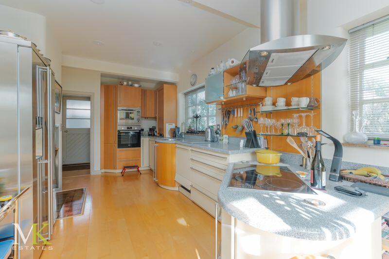 Additional property image - Hursley Close, Boscombe East