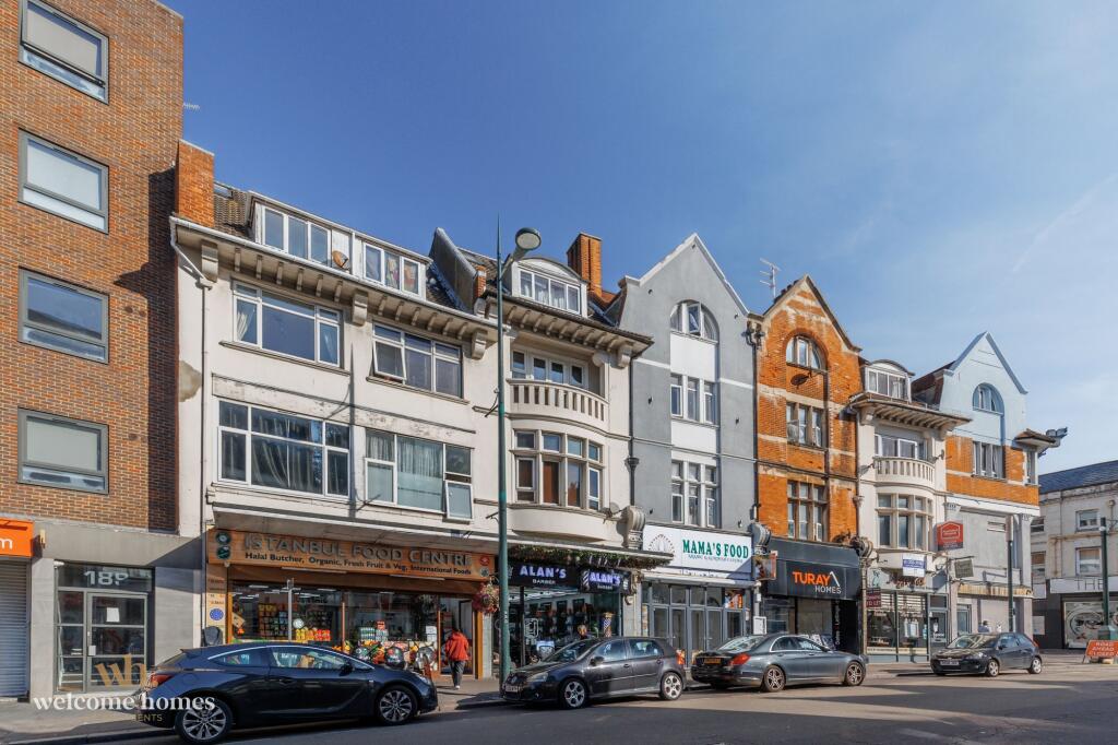 Main image of property: Lorne Park Road, Lorne Park Mansions, BH1