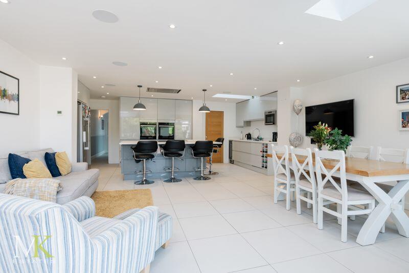Additional property image - Southwick Road, Southbourne