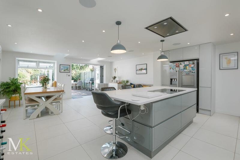 Additional property image - Southwick Road, Southbourne