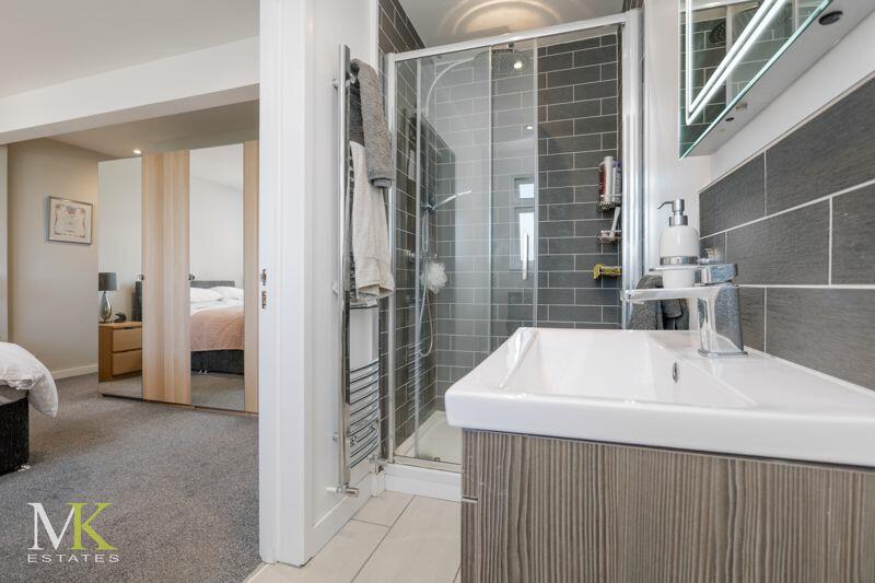 Additional property image - Southwick Road, Southbourne