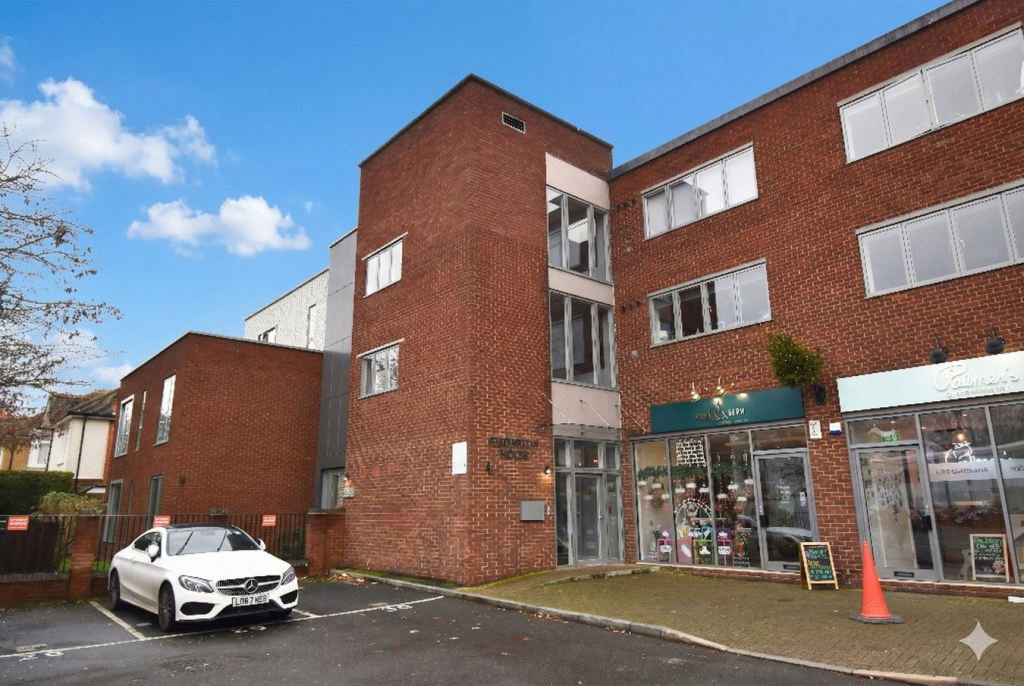 Main image of property: Green Lane, Shepperton, TW17