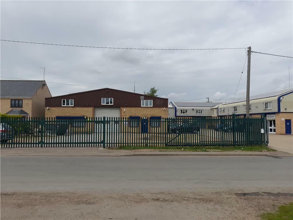 Additional property image - Fen House, Fen Road, Cambridge, Cambridgeshire, CB4 1UN