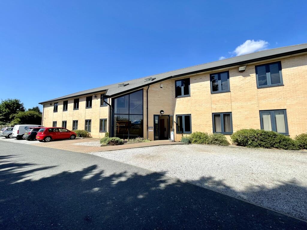 Main image of property: Newmarket House, Fordham Road, Newmarket, Cambridgeshire, CB8 7NB