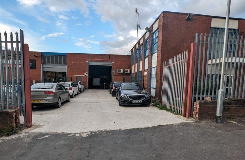 Commercial property for sale in Ideal Investment Opportunity Mount