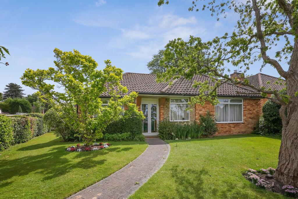 Main image of property: Wrayfield Avenue, Reigate, RH2