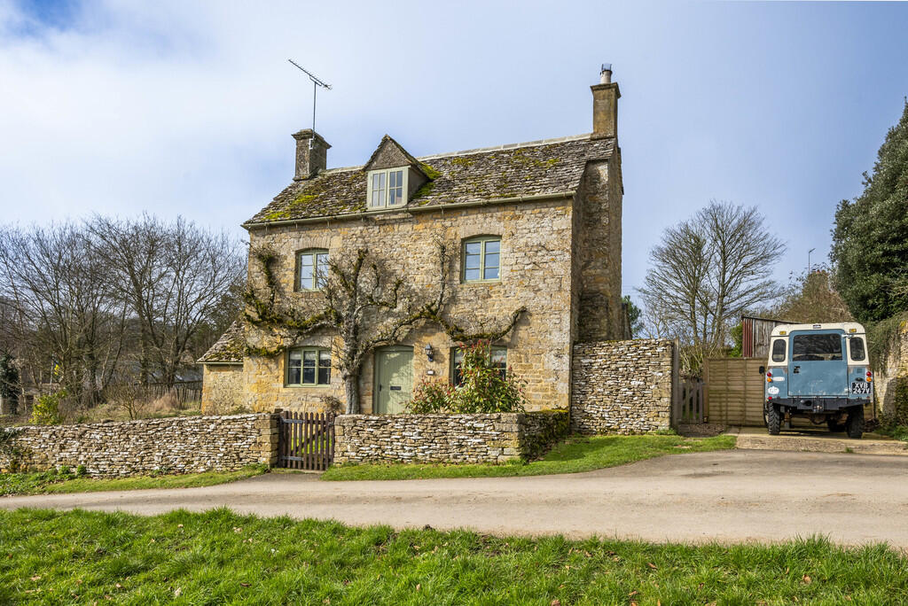 Main image of property: Notgrove