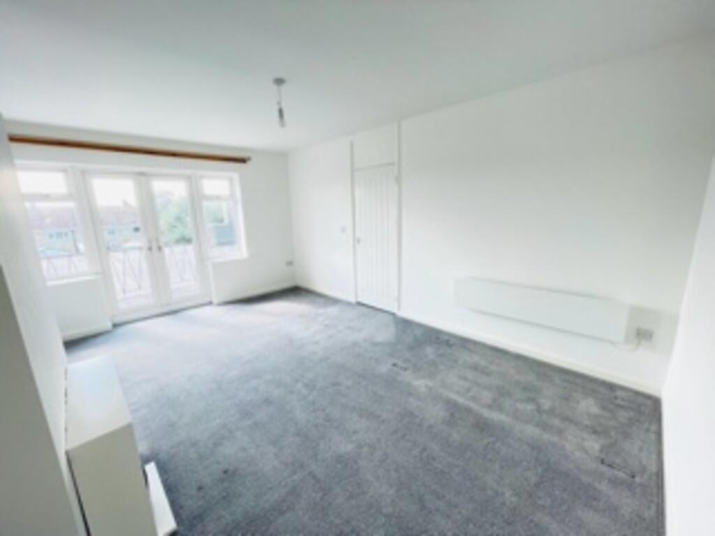 Main image of property: Oulton Road, Lowestoft