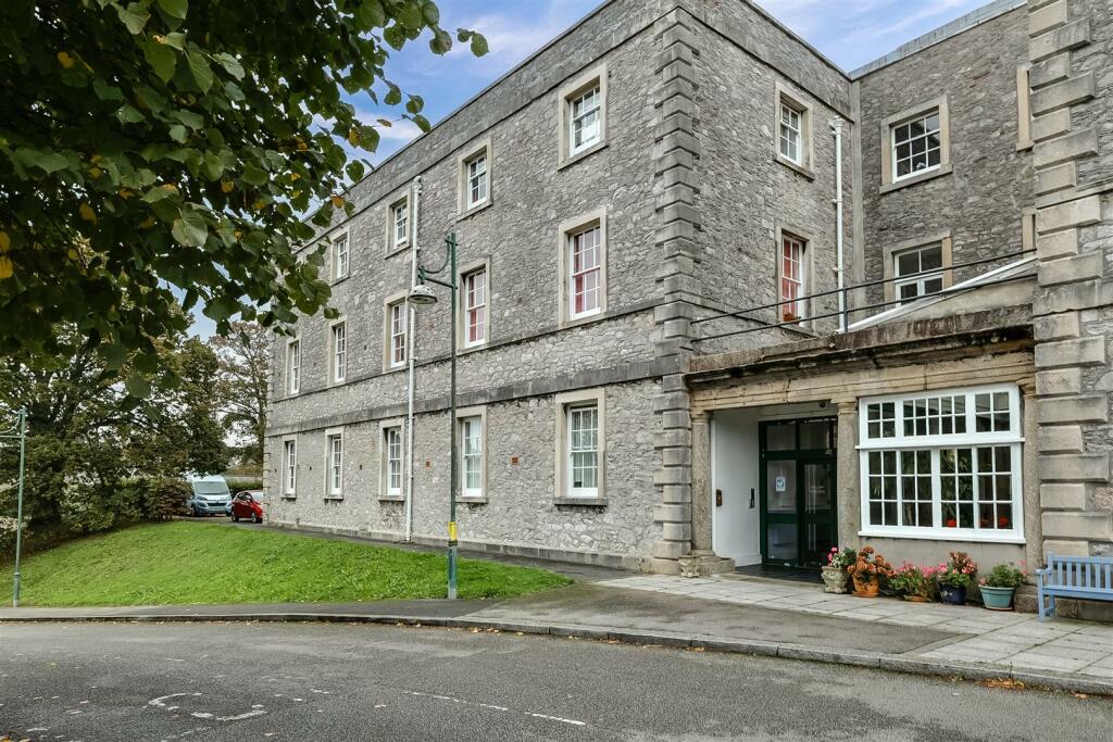 2 bedroom apartment for sale in Craigie Drive, Plymouth, PL1