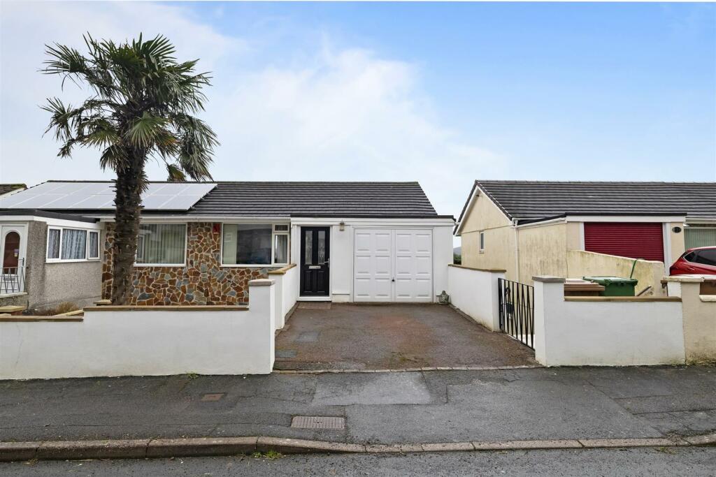 3 bedroom house for sale in Dunstone View, Plymstock, Plymouth, PL9