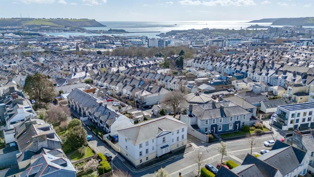 Main image of property: Park House, Greenbank
