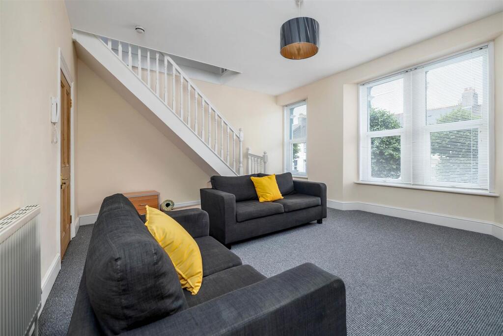 Main image of property: Plymouth