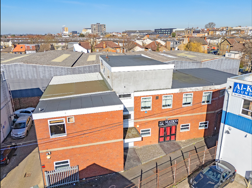 Main image of property: 36 Pitlake, Croydon, London, CR0