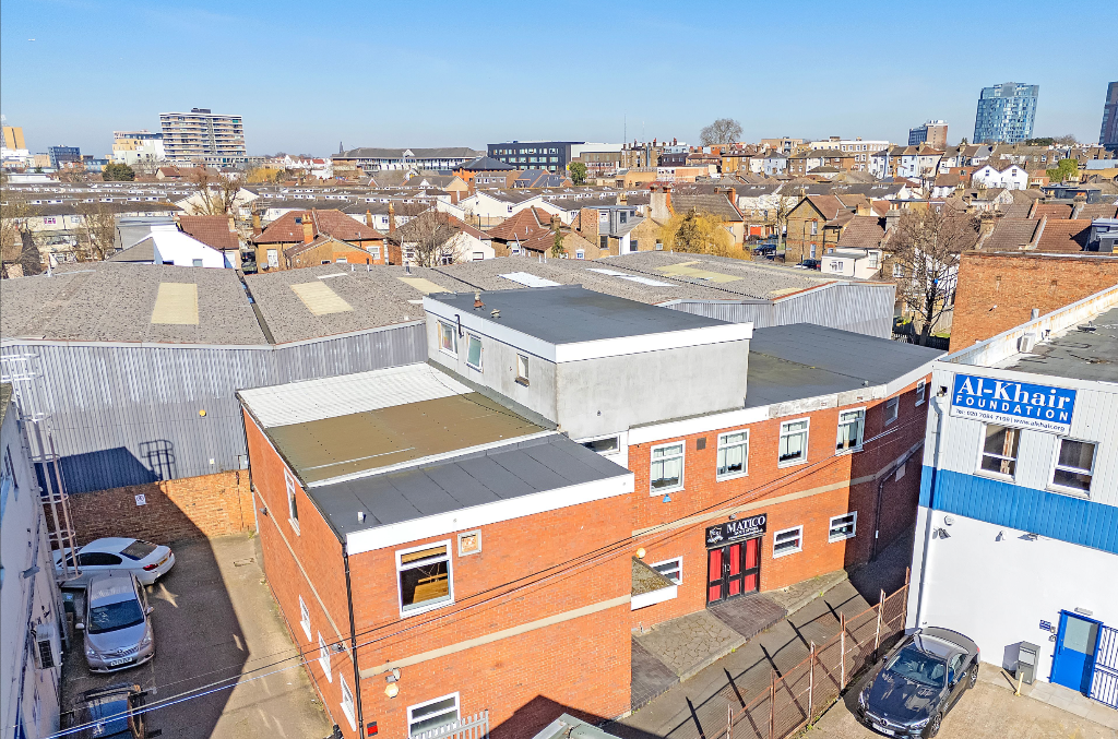 Main image of property: Pitlake, Croydon, London, CR0