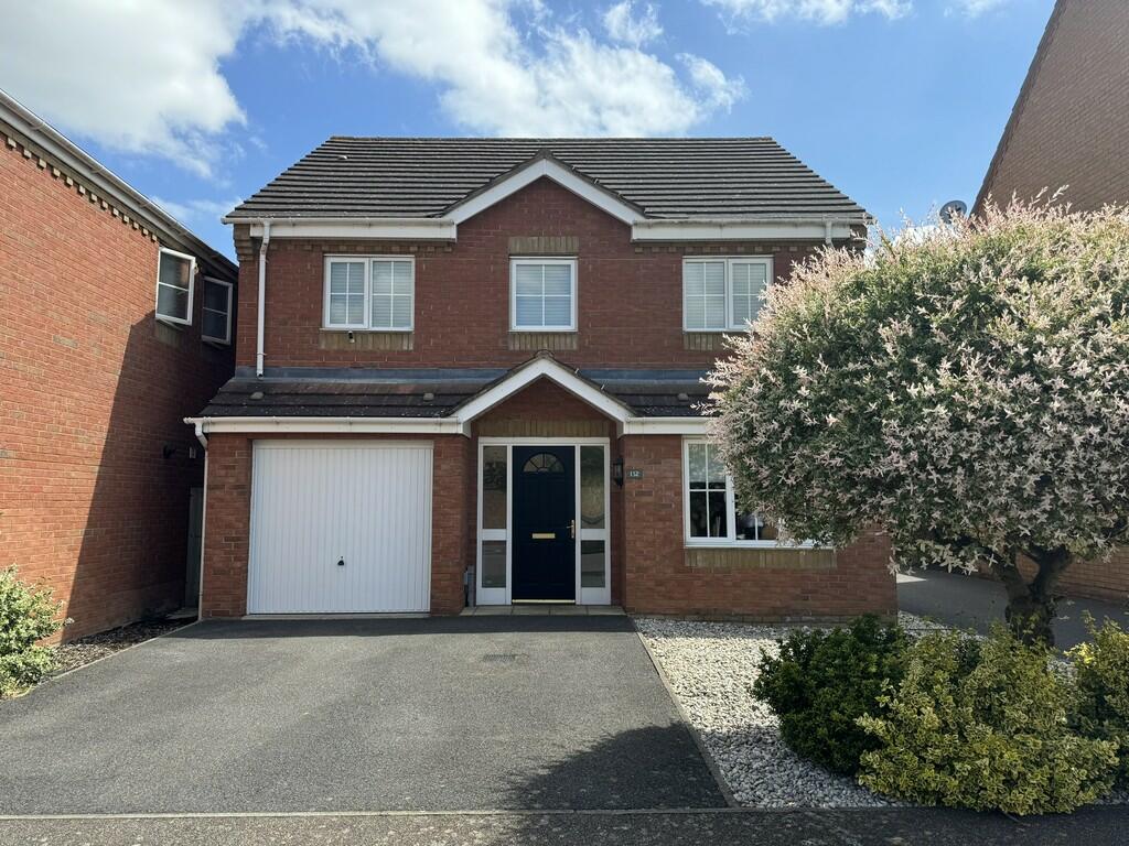 4 bedroom detached house for sale in Brunel Drive, Biggleswade, SG18