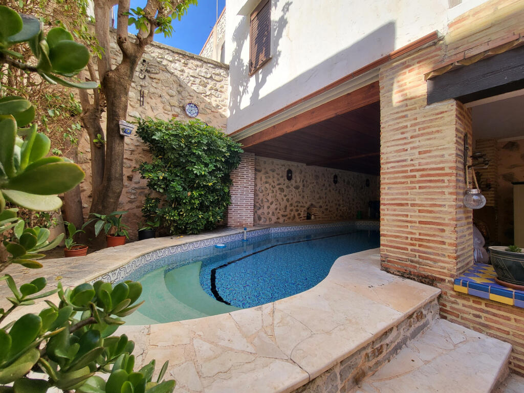 Main image of property: Valencia, Valencia, Almoines