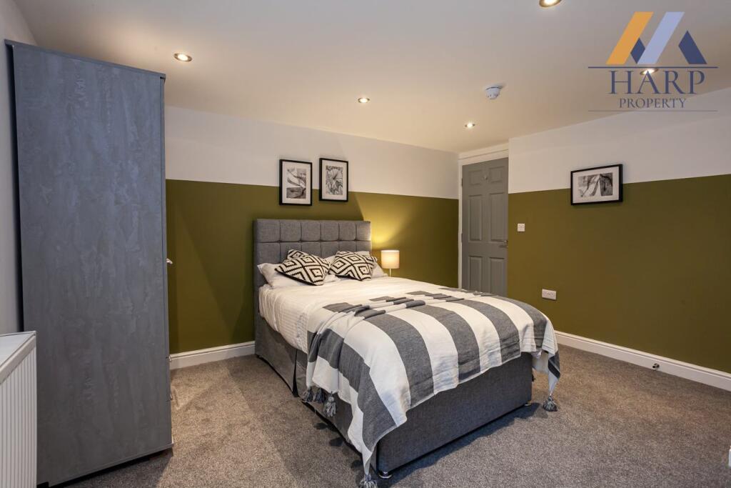 Main image of property: Tottington Road, Bury, BL8