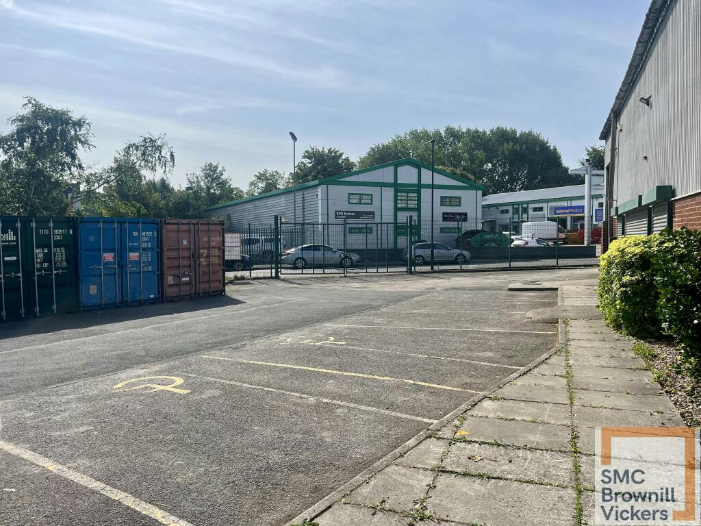 yard space 2 Manton Street.jpg