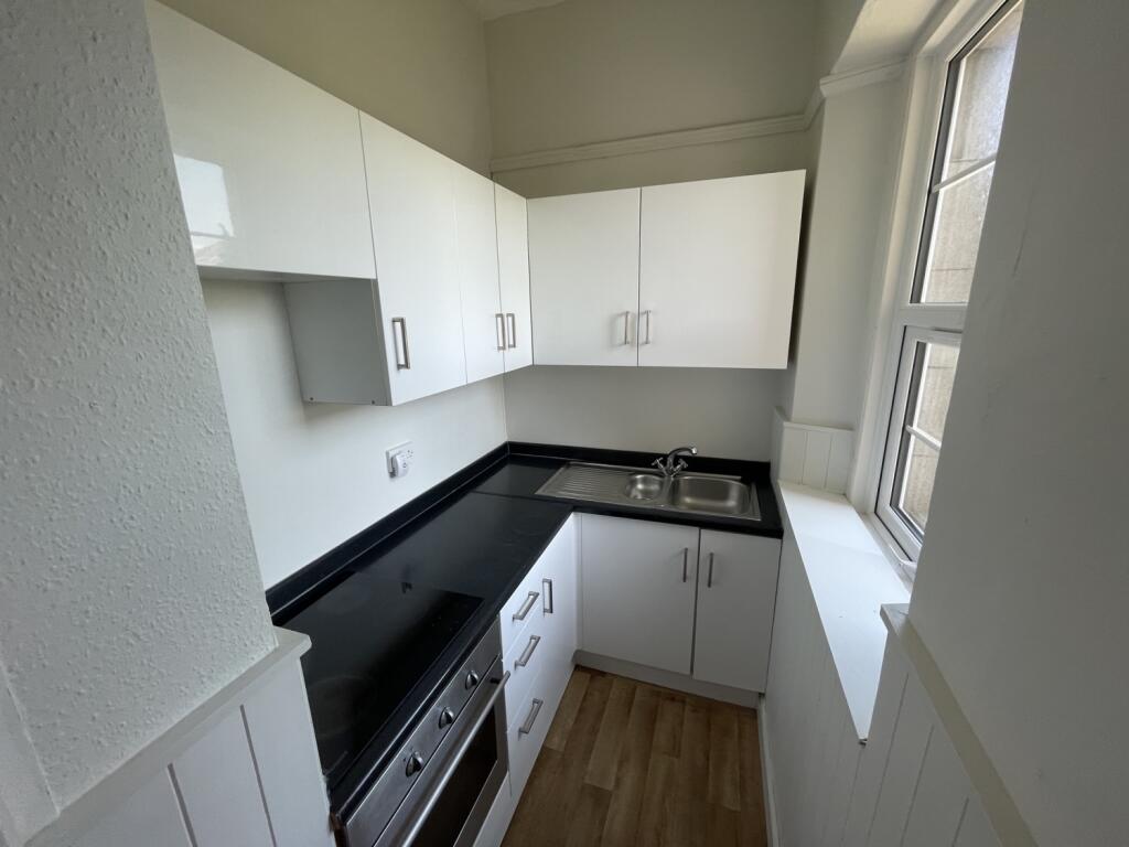 Additional property image - Victoria Walk, Cotham, Bristol, BS6
