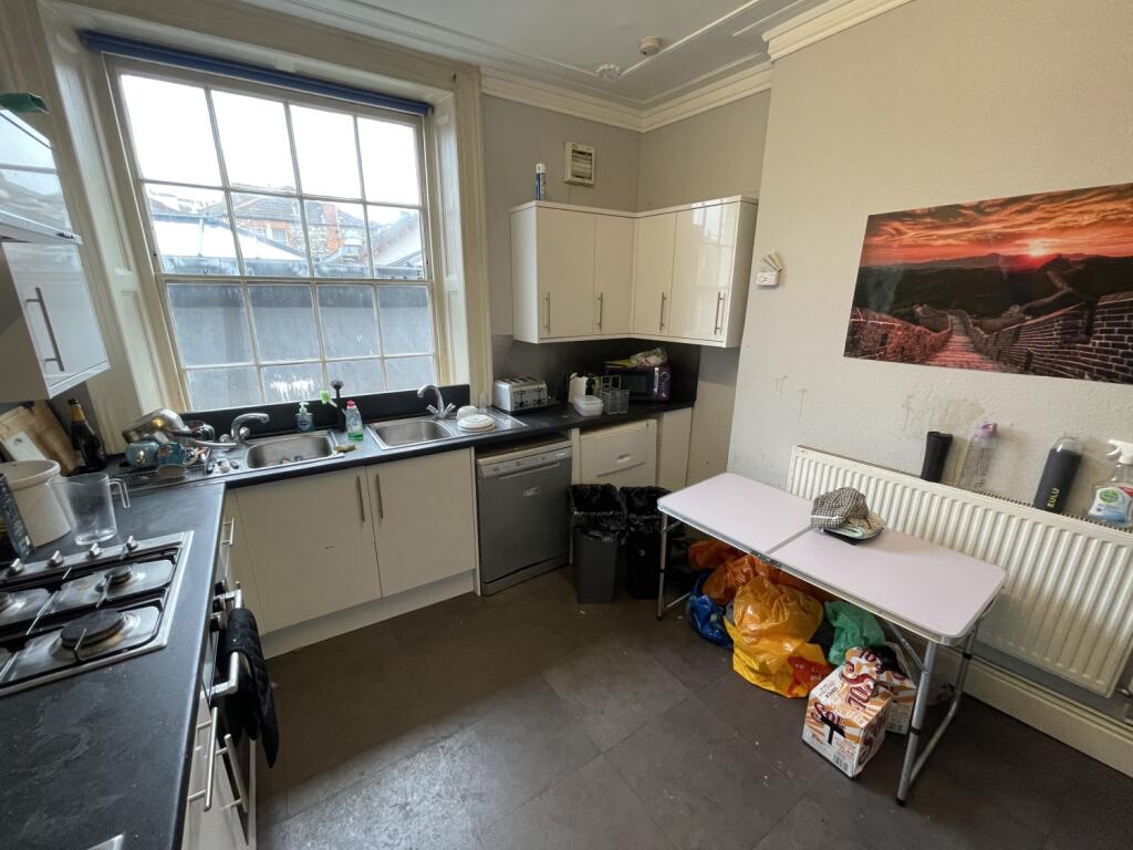 Additional property image - Whiteladies Road, Clifton, Bristol, BS8