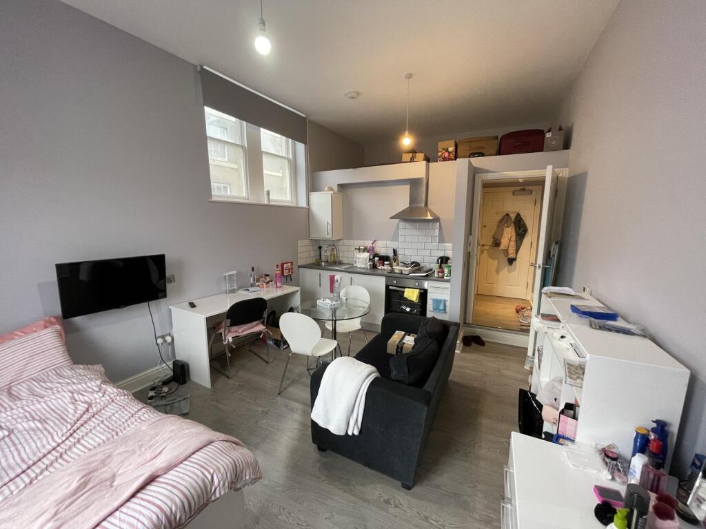 Additional property image - Whiteladies Road, Clifton, Bristol, BS8
